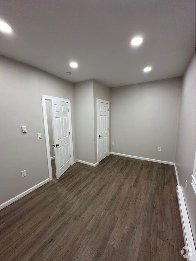 Building Photo - 1213 Pittston Ave