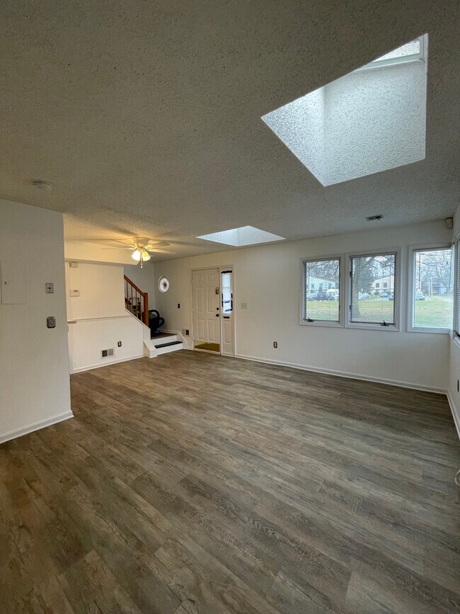 Building Photo - 106 Northrup Dr