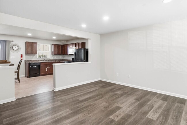 Foto del edificio - 28971 St Thomas Blvd