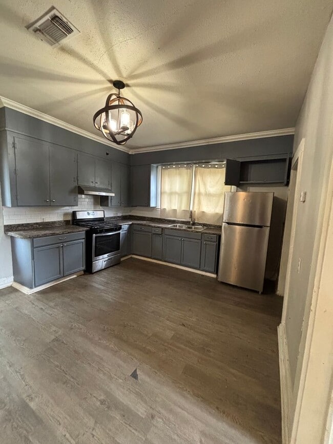 Building Photo - Cute 2 Bedroom Home in Bossier