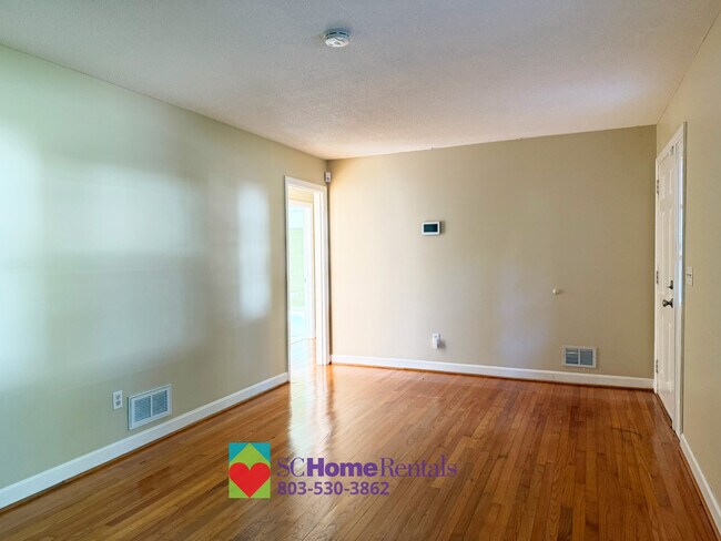 Sala de estar - 231 Vincenne Rd