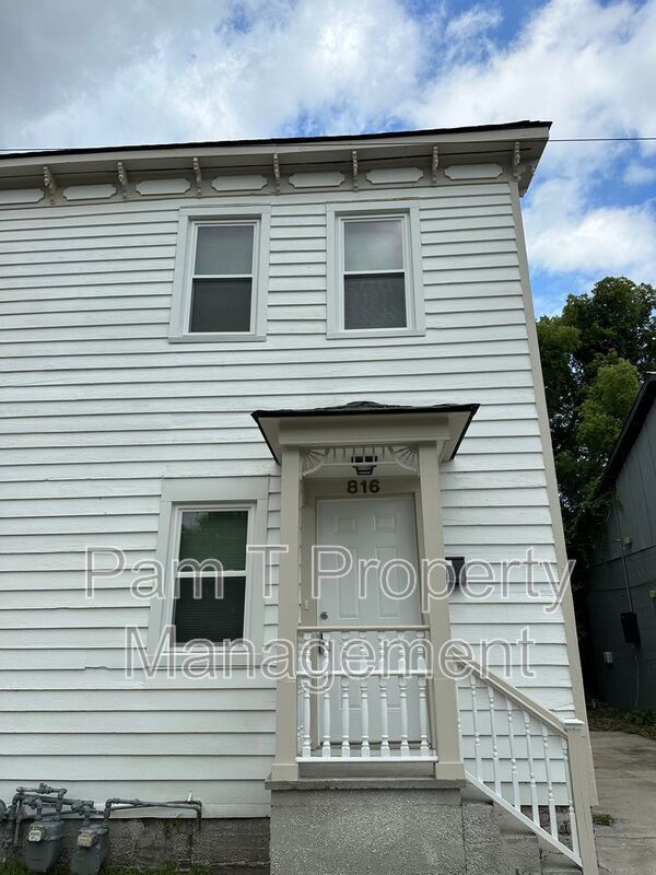 Building Photo - 816 Ott St