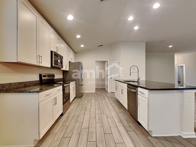 Foto del edificio - 297 N Hamilton Springs Rd