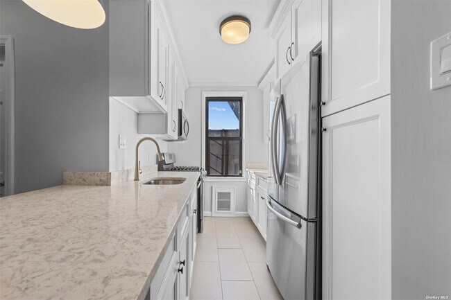Building Photo - 48-21 40th St