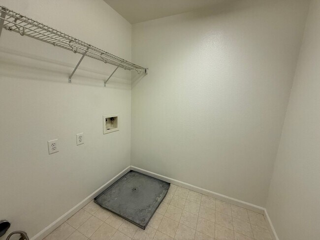 Building Photo - 2279 Coffeeberry Rd