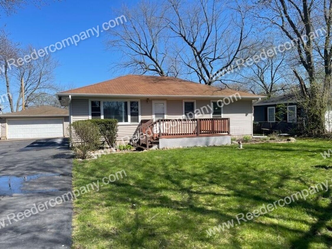7621 Dakota St, Merrillville, IN 46410 House Rental in Merrillville