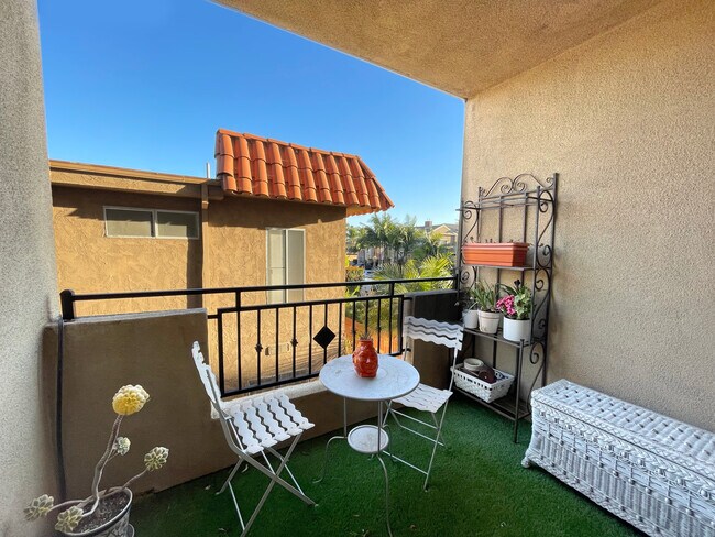 Building Photo - 3636 Jasmine Ave