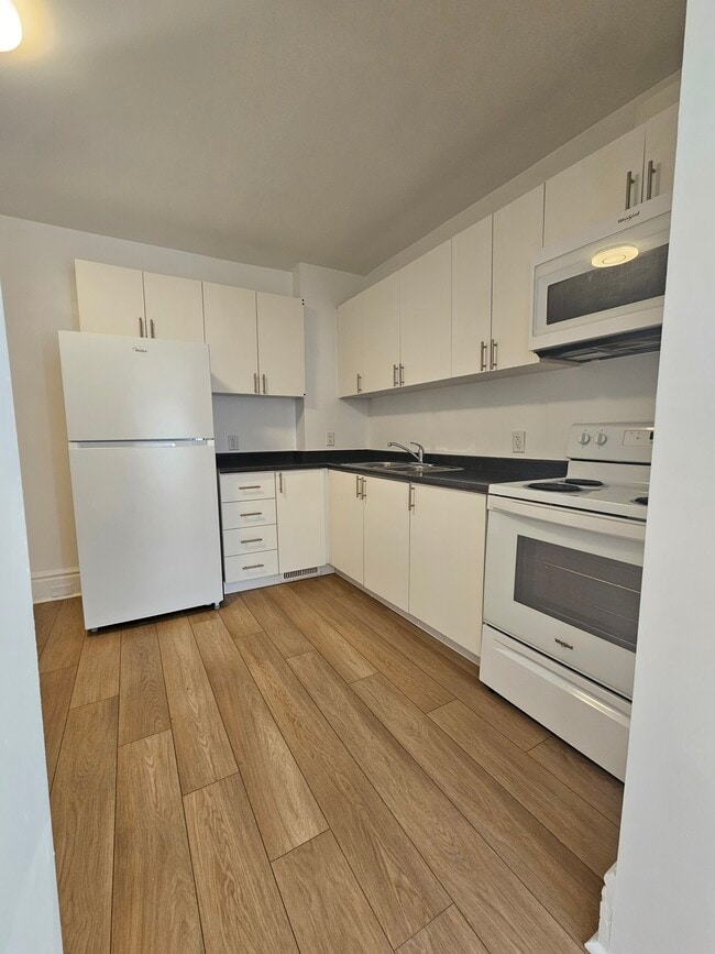 Photo du bâtiment - 1309 Gerrard St E