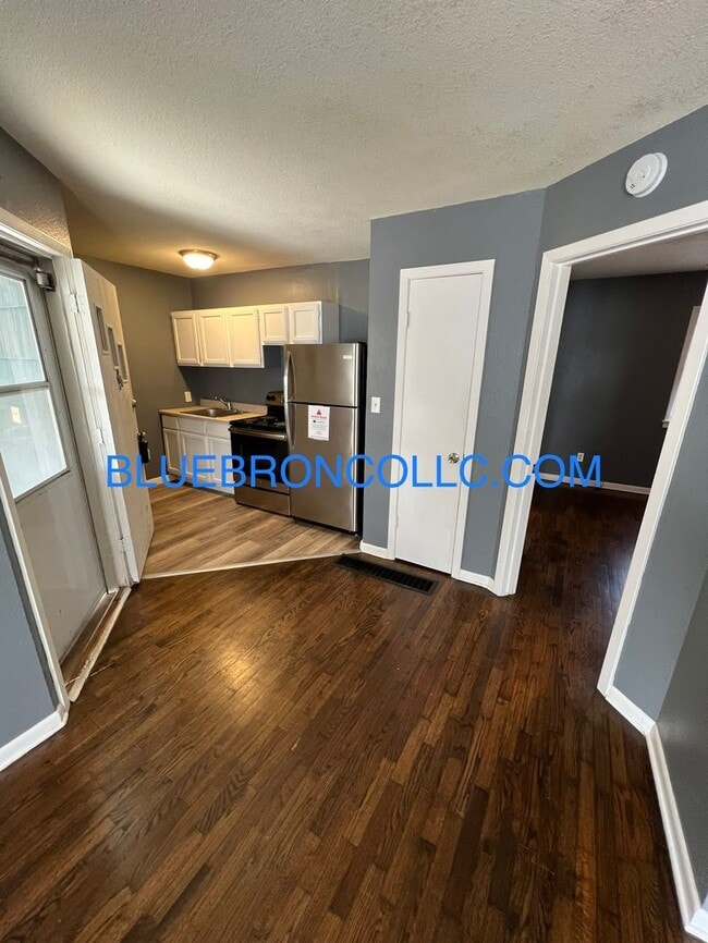 1719 S Overton Ave Unit 1719 1/2, Independence, MO 64052 Room for Rent in Independence, MO