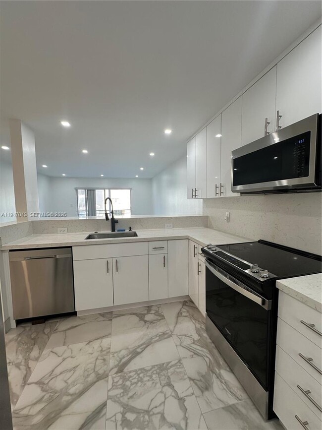 Foto del edificio - 4100 N 58th Ave