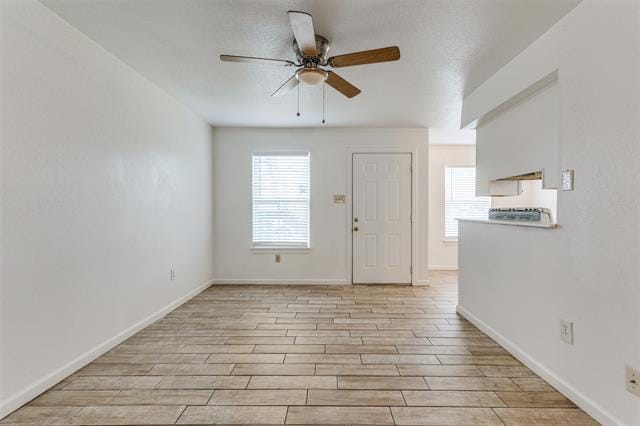 Foto del edificio - 215 Roberts Cir