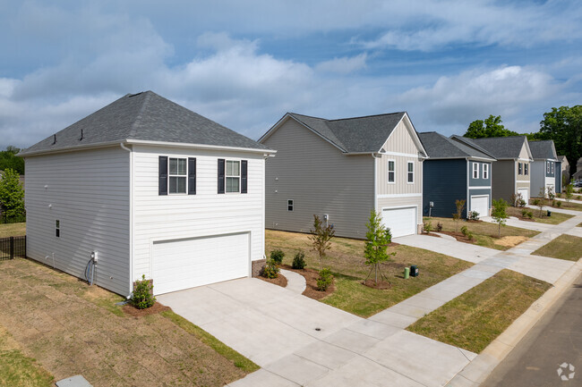 Building Photo - Hadley Crossing