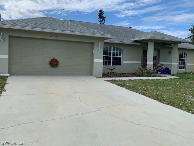 Foto principal - 17572 Phlox Dr