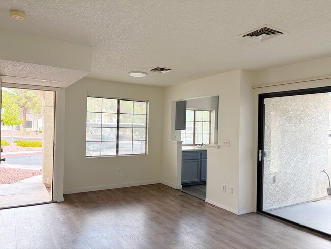Building Photo - 4813 Nara Vista Way