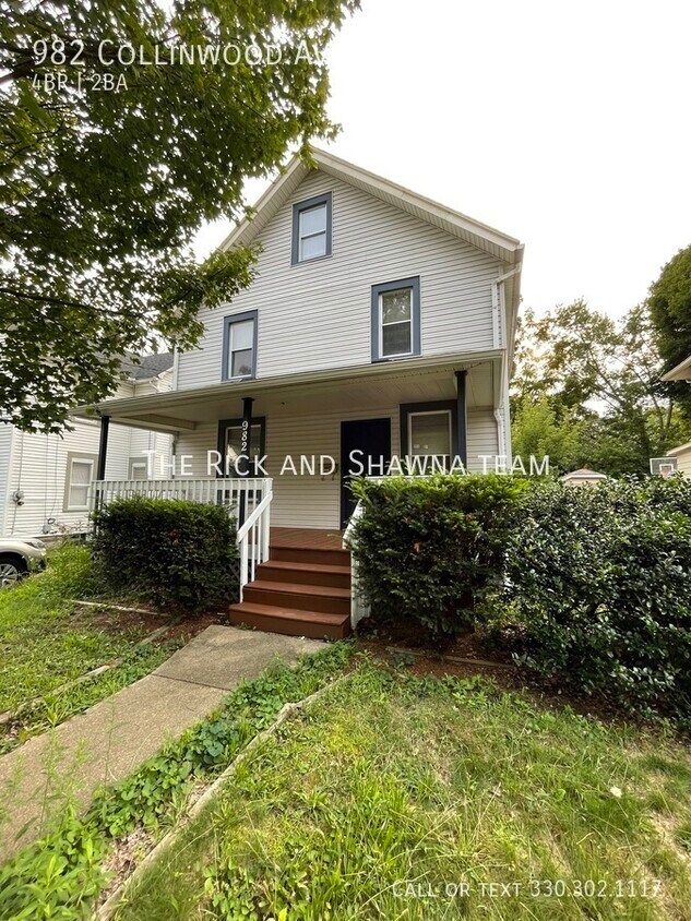 Foto principal - Huge 4 bedroom 2 full bath home for rent -...