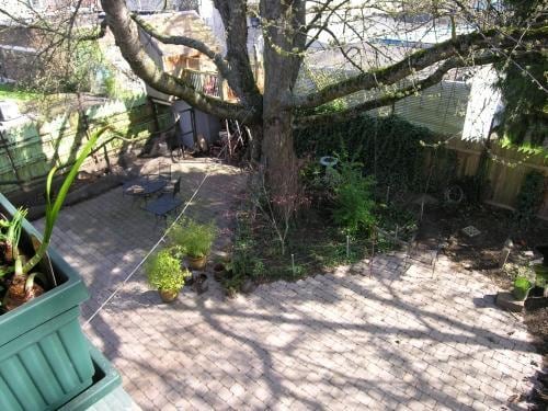 Building Photo - 1 bedroom in Seattle WA 98122