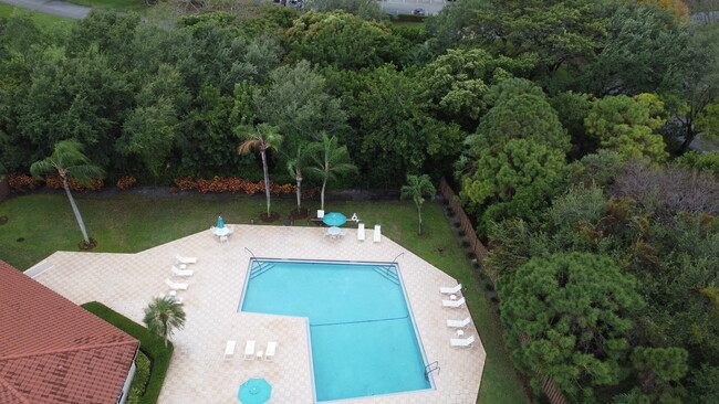 Foto del edificio - 3130 Millwood Terrace