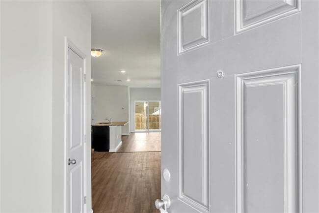 Building Photo - 360 Bell Rings Dr