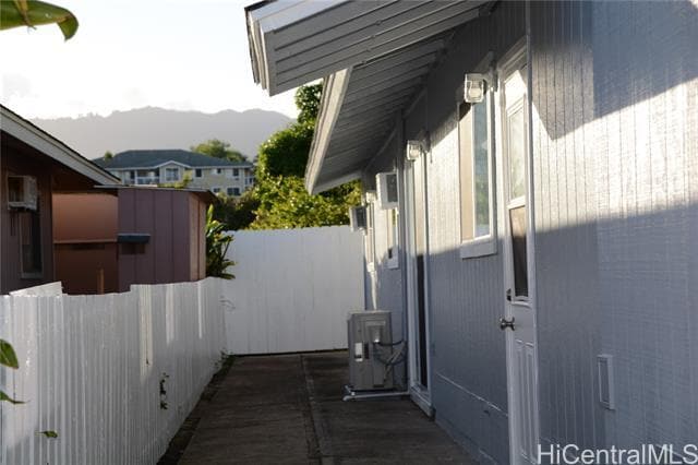 Building Photo - 94-667-667 Maaniani Pl