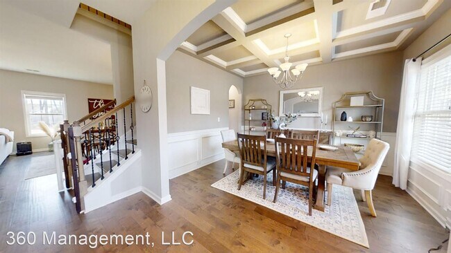 Foto del edificio - 4 br, 2.5 bath House - 843 W Richland Circle