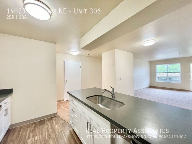 Building Photo - Amazing 2bd/2bath Apartment! Great Locatio...