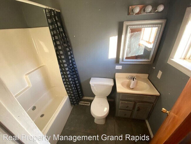 Foto del edificio - 3 br, 1 bath House - 12935 Bailey Road