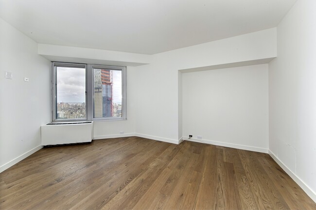 Building Photo - NO FEE! PANORAMIC VIEWS 2BR, 2B