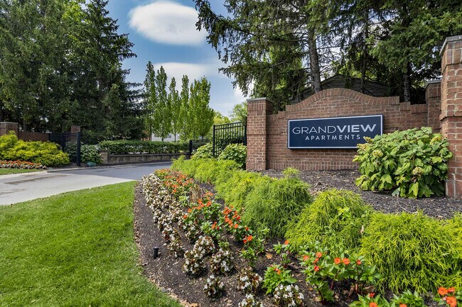 Apartamentos Grandview - Entrada comunitaria - Grandview Apartments