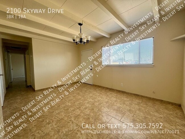 Building Photo - 2100 Skyway Dr