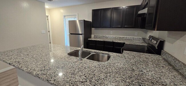 Foto del edificio - 33 Poplar Rd