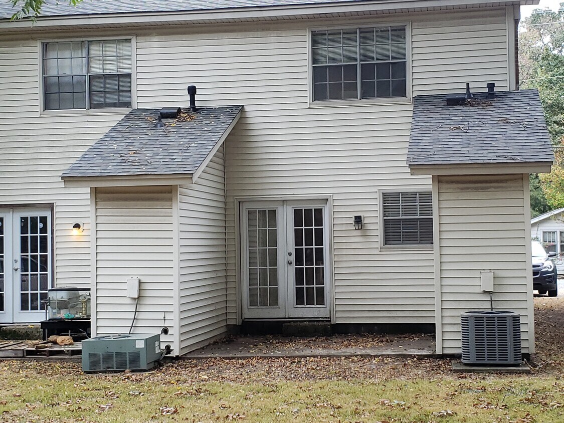 Back Yard Rear View - 1806 Alden Ln