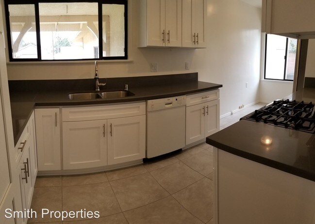 Foto del edificio - 5622 Ruby St