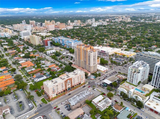 Foto del edificio - 3232 SW 22nd St