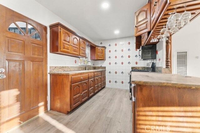 Foto del edificio - 13612 Gaines Cir