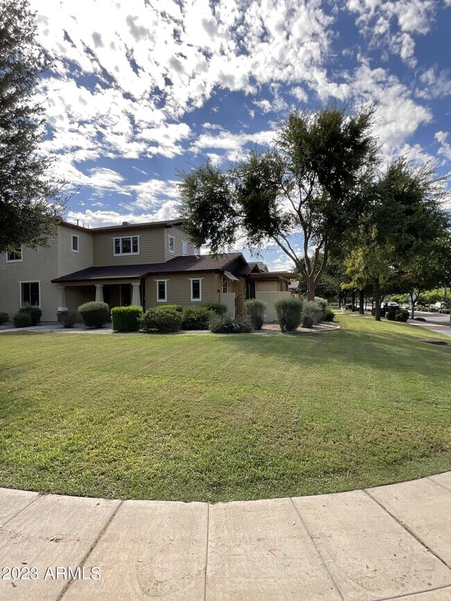 Foto del edificio - 13385 N Founders Park Blvd
