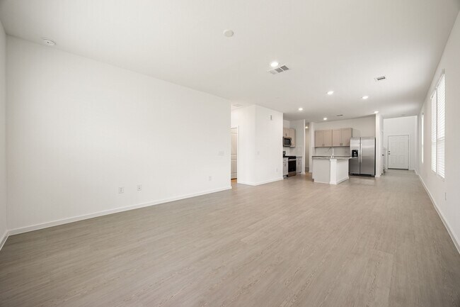 Foto del edificio - 26270 Arrowleaf Dr