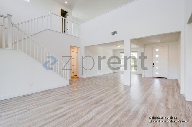 Building Photo - 2771 Rio Grande Dr
