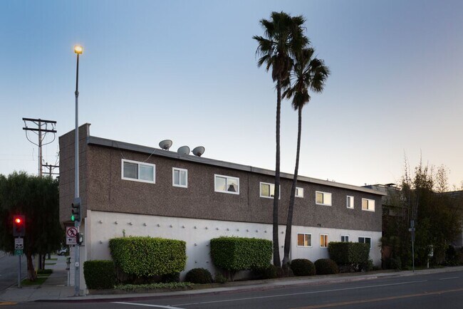 exterior view - 1117 Pacific Ave