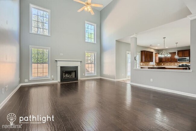 Foto del edificio - 4 br, 4 bath House - 5835 Buckner Creek Dr...