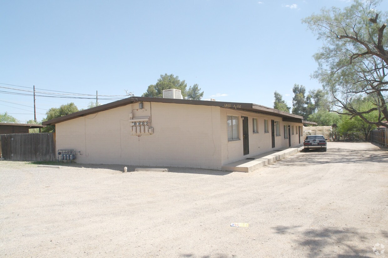 Primary Photo - 1260-1266 E Halcyon Rd