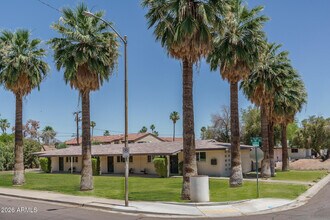 Building Photo - 7802 E Heatherbrae Ave