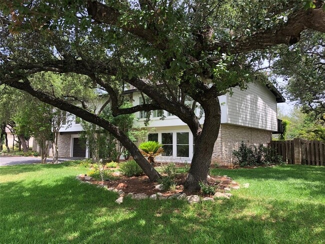 Building Photo - 809 Malabar St