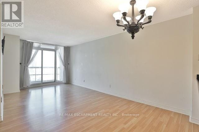 Building Photo - 156 Enfield Pl