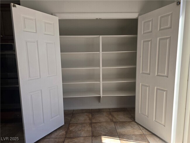 Foto del edificio - 6640 April Bend Ct