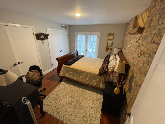 Foto del edificio - 1624 Mapleton Ave
