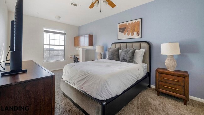 Foto del edificio - 1215 W Slaughter Ln