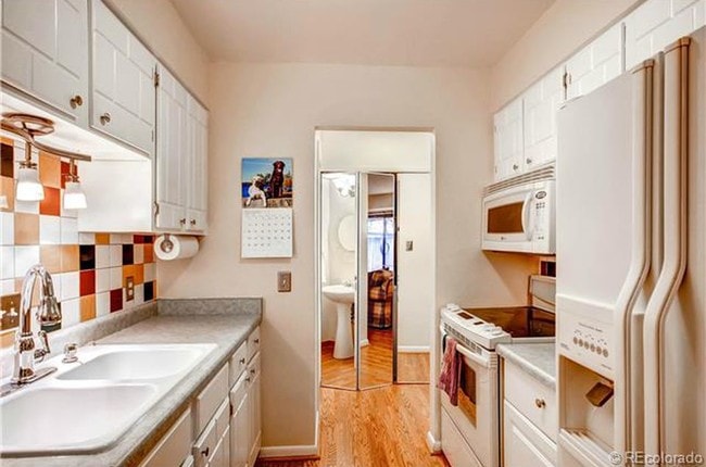 Kitchen - 7995 E Mississippi Ave Townhome