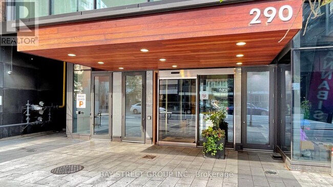 Photo du bâtiment - 290 Adelaide St W
