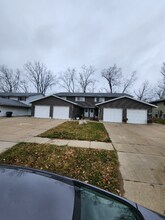 Building Photo - 1390 Daleview Dr