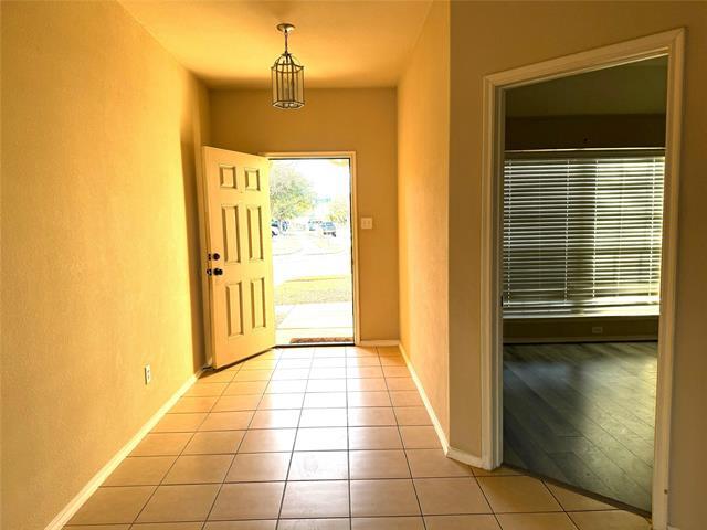 Foto del edificio - 1001 Golden Bear Ln